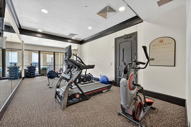 501 Samuels Avenue 110, Fort Worth, TX 76102