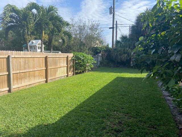 1815 Juno Road 3, North Palm Beach, FL 33408