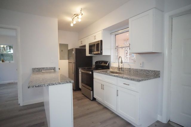 1815 Juno Road 3, North Palm Beach, FL 33408