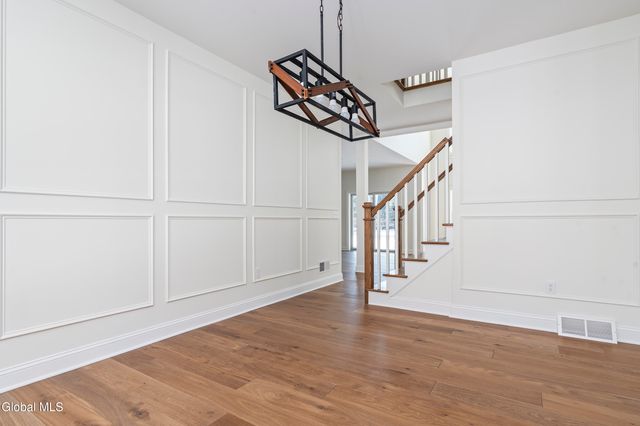 223 Pinewood Drive, Schenectady, NY 12303