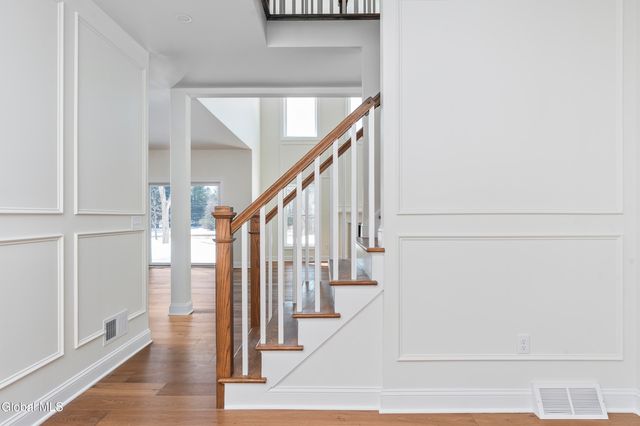 223 Pinewood Drive, Schenectady, NY 12303