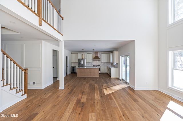 223 Pinewood Drive, Schenectady, NY 12303