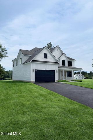 223 Pinewood Drive, Schenectady, NY 12303