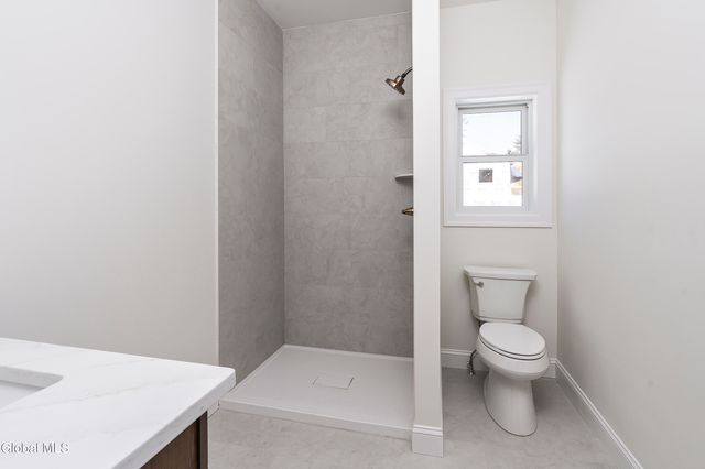 223 Pinewood Drive, Schenectady, NY 12303