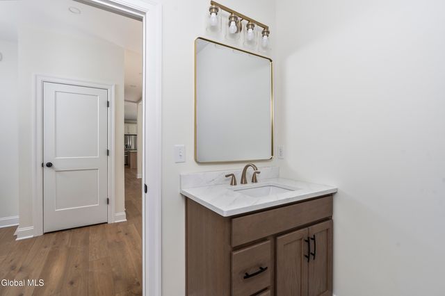 223 Pinewood Drive, Schenectady, NY 12303