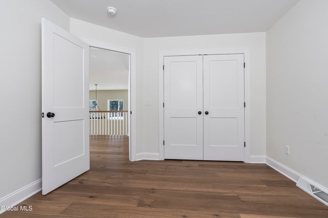 223 Pinewood Drive, Schenectady, NY 12303