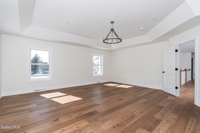 223 Pinewood Drive, Schenectady, NY 12303