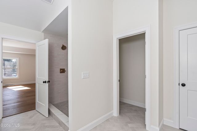 223 Pinewood Drive, Schenectady, NY 12303