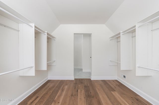 223 Pinewood Drive, Schenectady, NY 12303