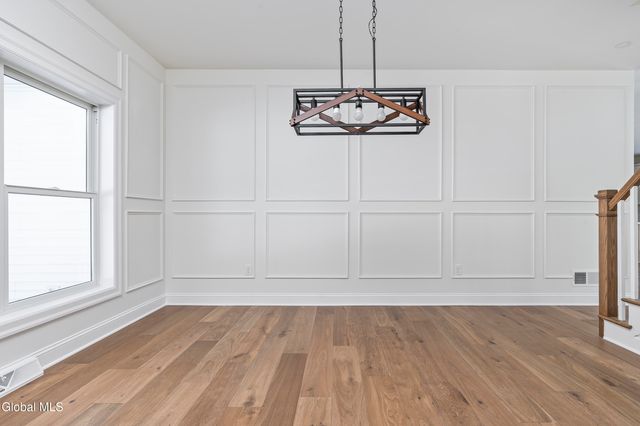 223 Pinewood Drive, Schenectady, NY 12303