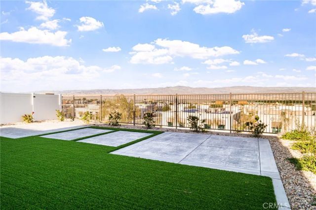 41414 Harvey Mudd, Palm Desert, CA 92211
