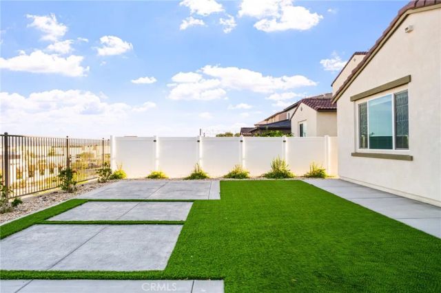 41414 Harvey Mudd, Palm Desert, CA 92211