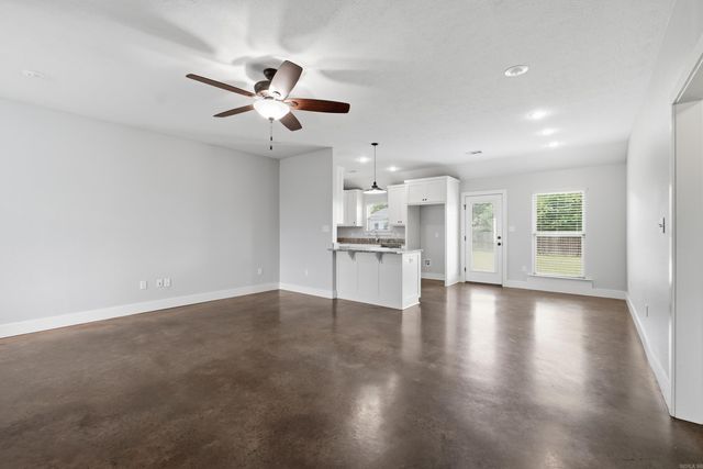 5 Aspen Creek Drive, Vilonia, AR 72173