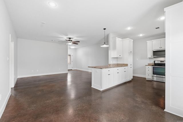 5 Aspen Creek Drive, Vilonia, AR 72173