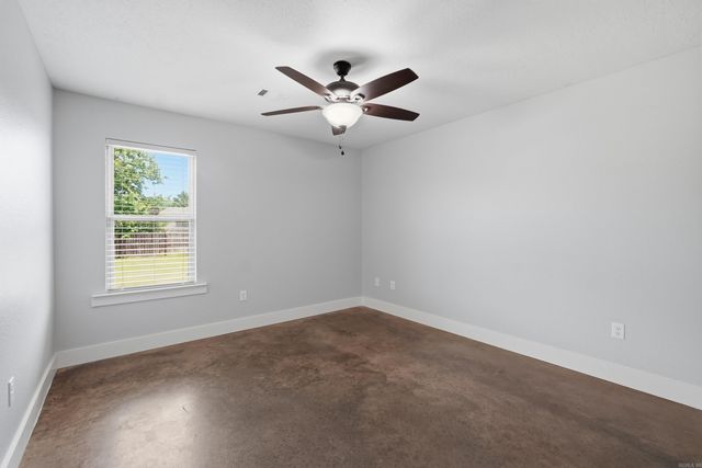 5 Aspen Creek Drive, Vilonia, AR 72173