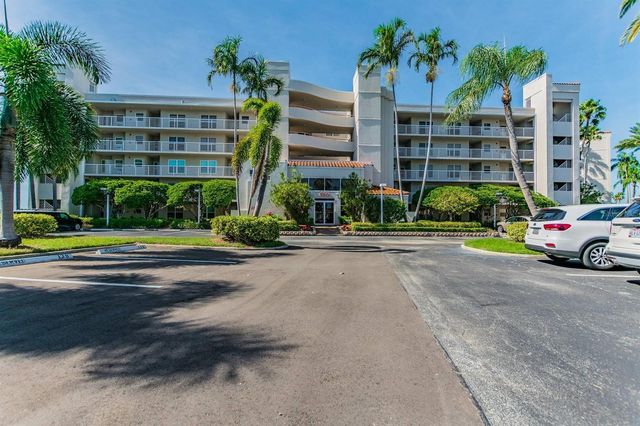 5901 BAHIA DEL MAR CIRCLE 422, St Petersburg, FL 33715