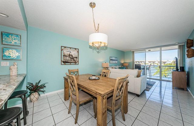 5901 BAHIA DEL MAR CIRCLE 422, St Petersburg, FL 33715