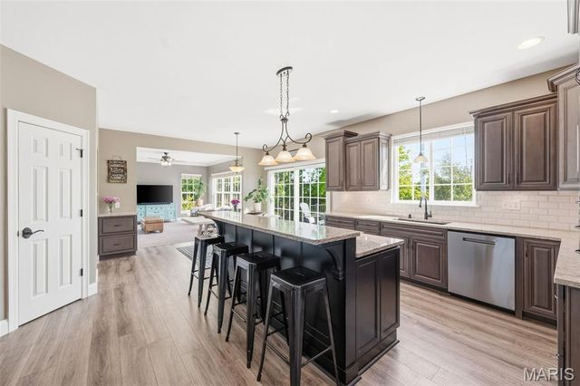 319 Braeswick Drive, Lake St Louis, MO 63367