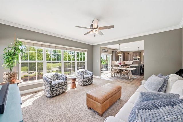 319 Braeswick Drive, Lake St Louis, MO 63367