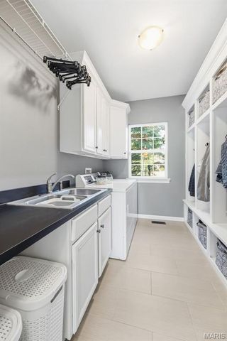 319 Braeswick Drive, Lake St Louis, MO 63367