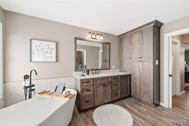 319 Braeswick Drive, Lake St Louis, MO 63367