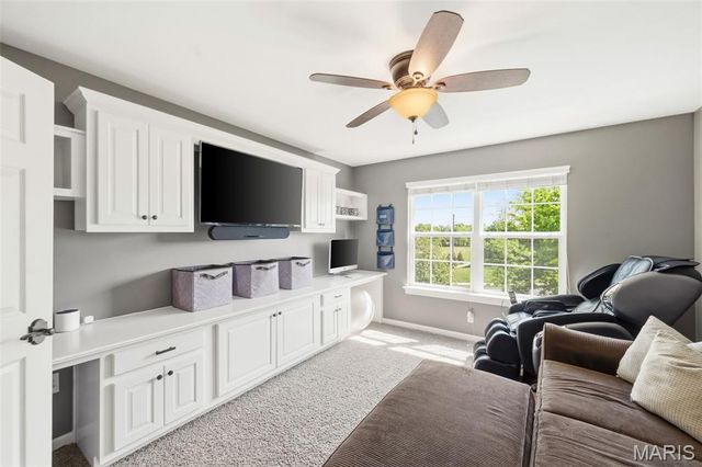 319 Braeswick Drive, Lake St Louis, MO 63367