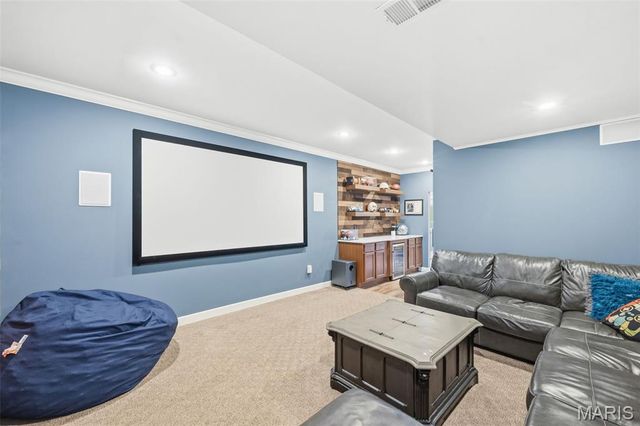 319 Braeswick Drive, Lake St Louis, MO 63367