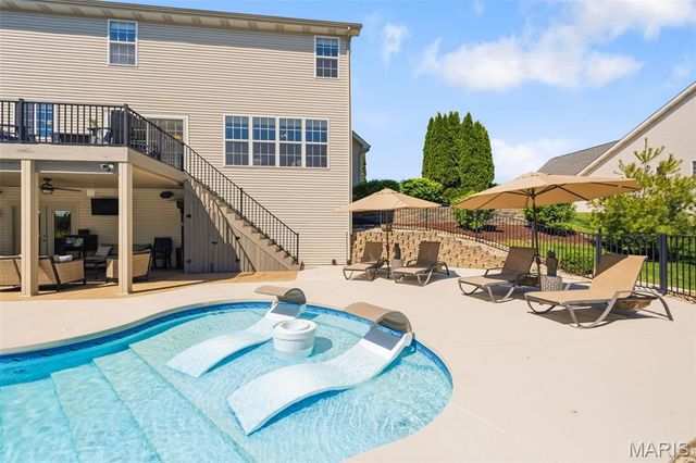 319 Braeswick Drive, Lake St Louis, MO 63367