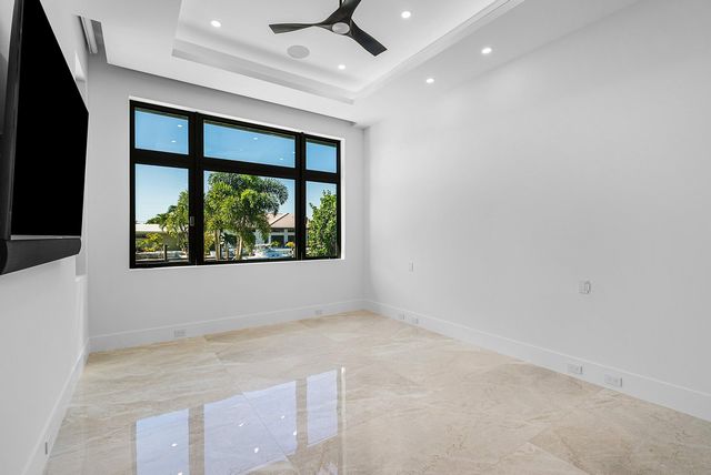 2650 NE 48th Court, Lighthouse Point, FL 33064