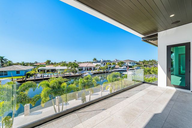 2650 NE 48th Court, Lighthouse Point, FL 33064