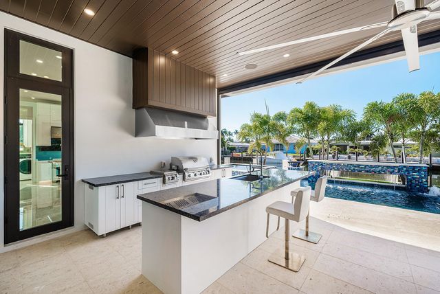 2650 NE 48th Court, Lighthouse Point, FL 33064