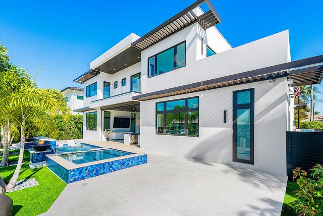 2650 NE 48th Court, Lighthouse Point, FL 33064