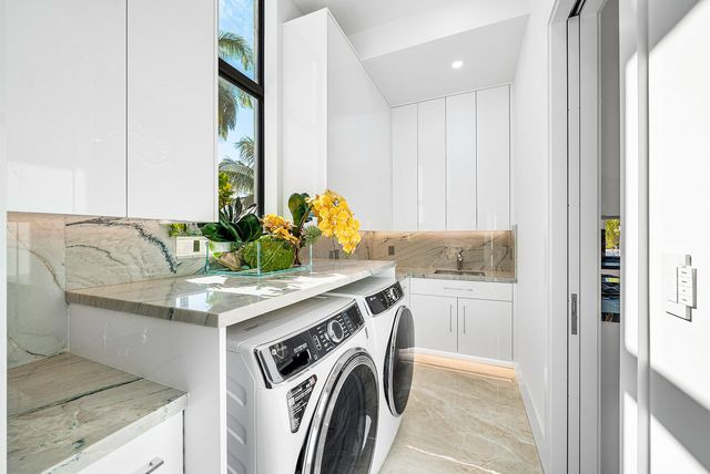 2650 NE 48th Court, Lighthouse Point, FL 33064