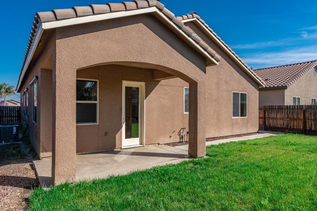 3108 Capistrano Drive, Madera, CA 93637