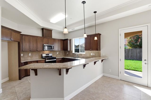 3108 Capistrano Drive, Madera, CA 93637