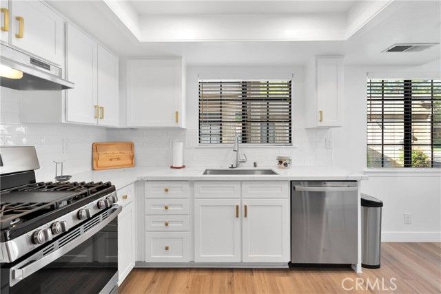 11722 Oak Street, Apple Valley, CA 92308