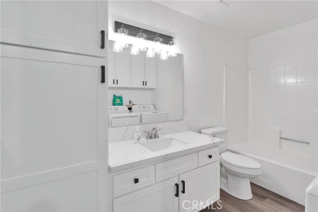 11722 Oak Street, Apple Valley, CA 92308