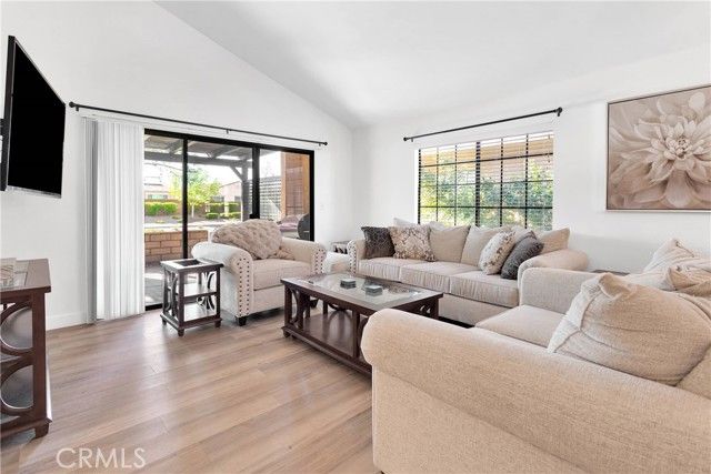 11722 Oak Street, Apple Valley, CA 92308