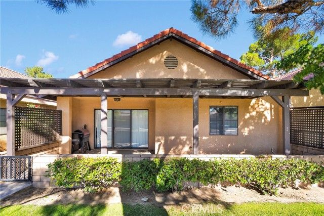 11722 Oak Street, Apple Valley, CA 92308