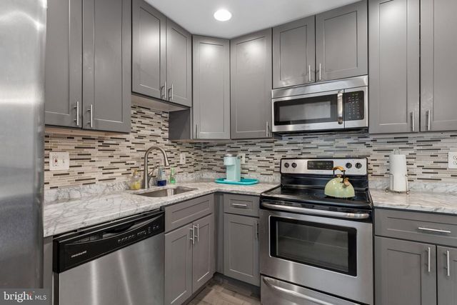 1794 FOREST PARK DR, District Heights, MD 20747