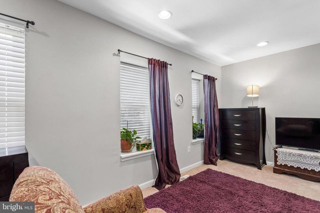 1794 FOREST PARK DR, District Heights, MD 20747