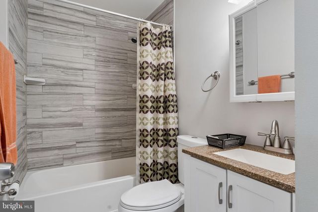 1794 FOREST PARK DR, District Heights, MD 20747