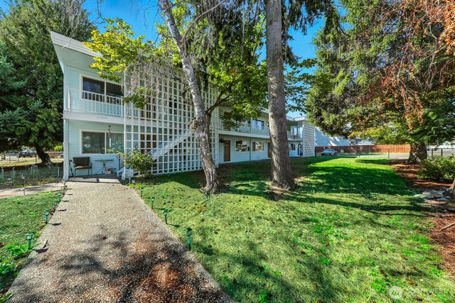 301 S 82nd Street, Tacoma, WA 98408