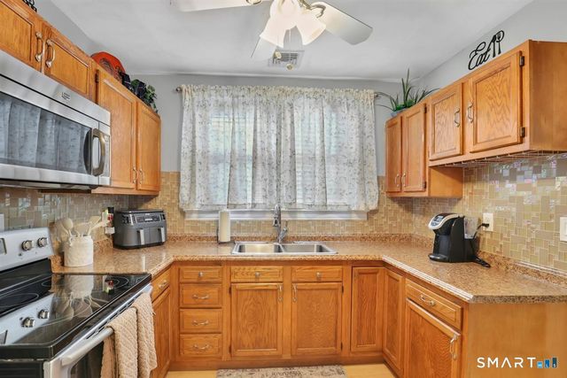 43 Barraclough Avenue, Hamden, CT 06517