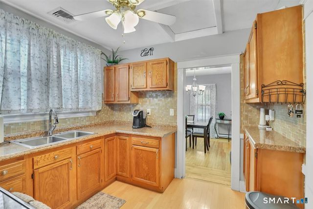 43 Barraclough Avenue, Hamden, CT 06517