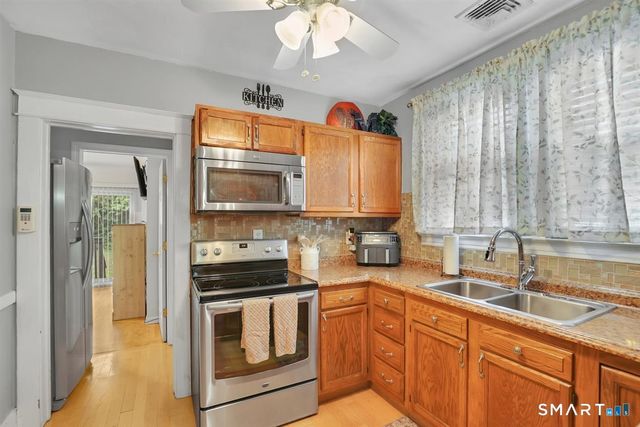 43 Barraclough Avenue, Hamden, CT 06517