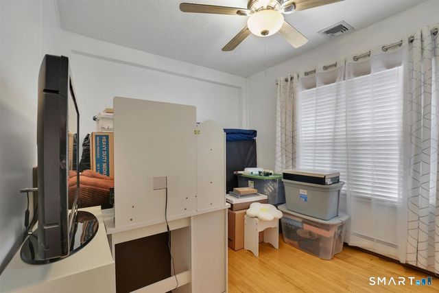 43 Barraclough Avenue, Hamden, CT 06517