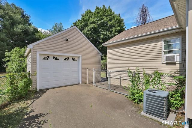 43 Barraclough Avenue, Hamden, CT 06517