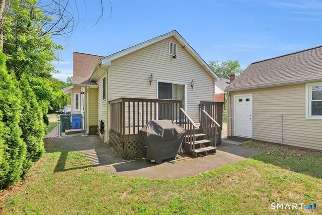 43 Barraclough Avenue, Hamden, CT 06517
