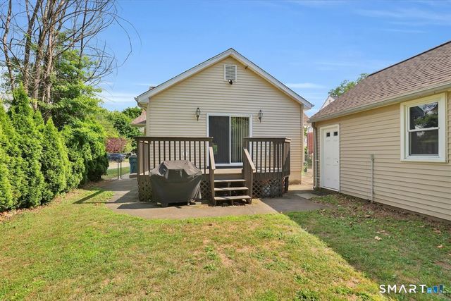 43 Barraclough Avenue, Hamden, CT 06517